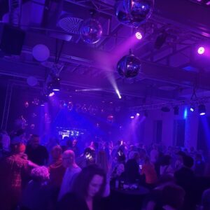 Mitjefoehl party komprimiert